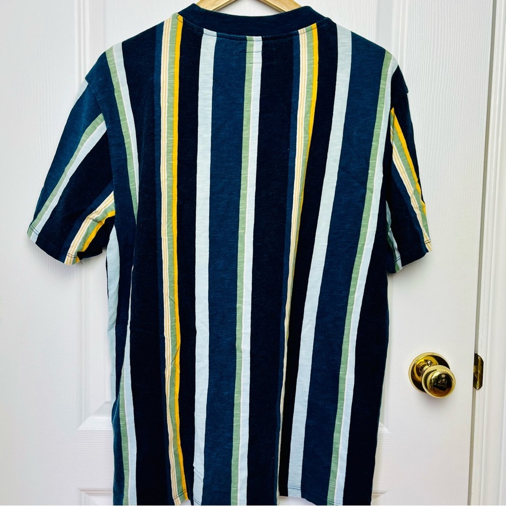 GUESS Originals Los Angeles Vertical Striped T-shirt - Picture 3 of 5